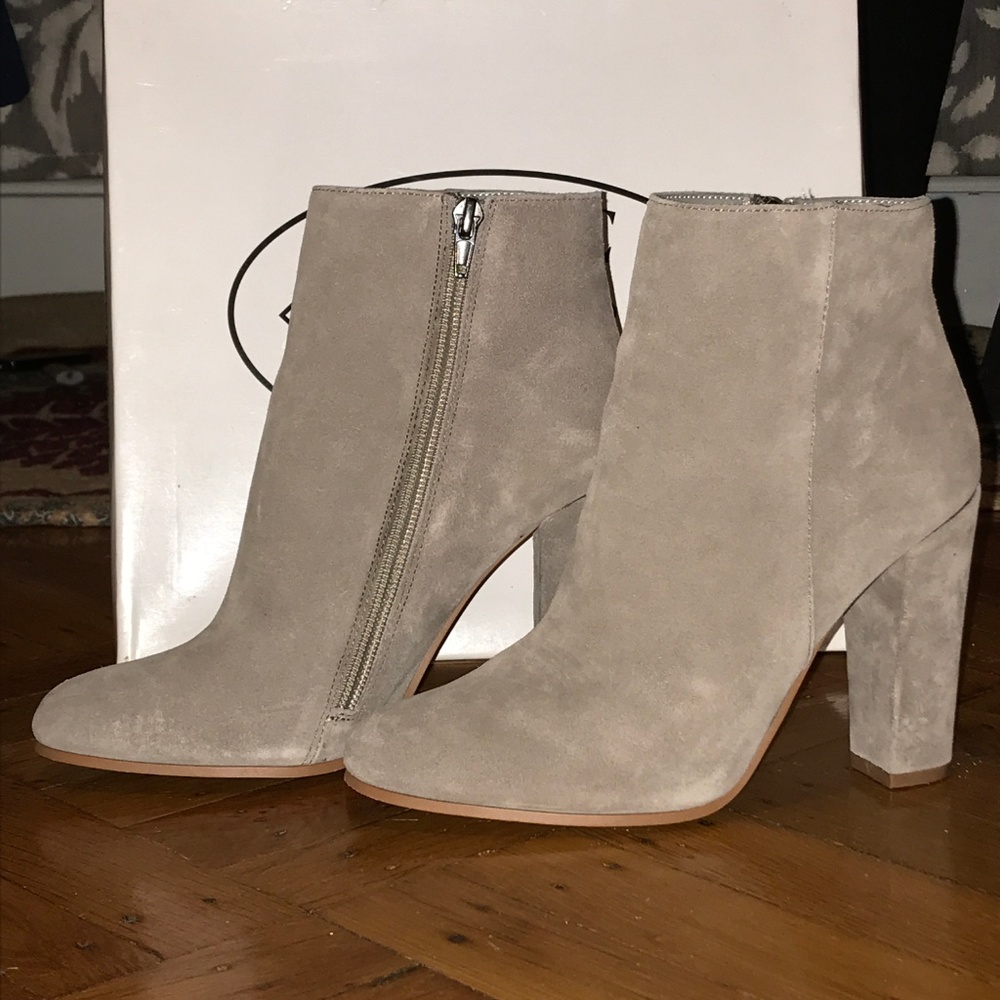 Steve Madden Glorious Taupe Suede Booties